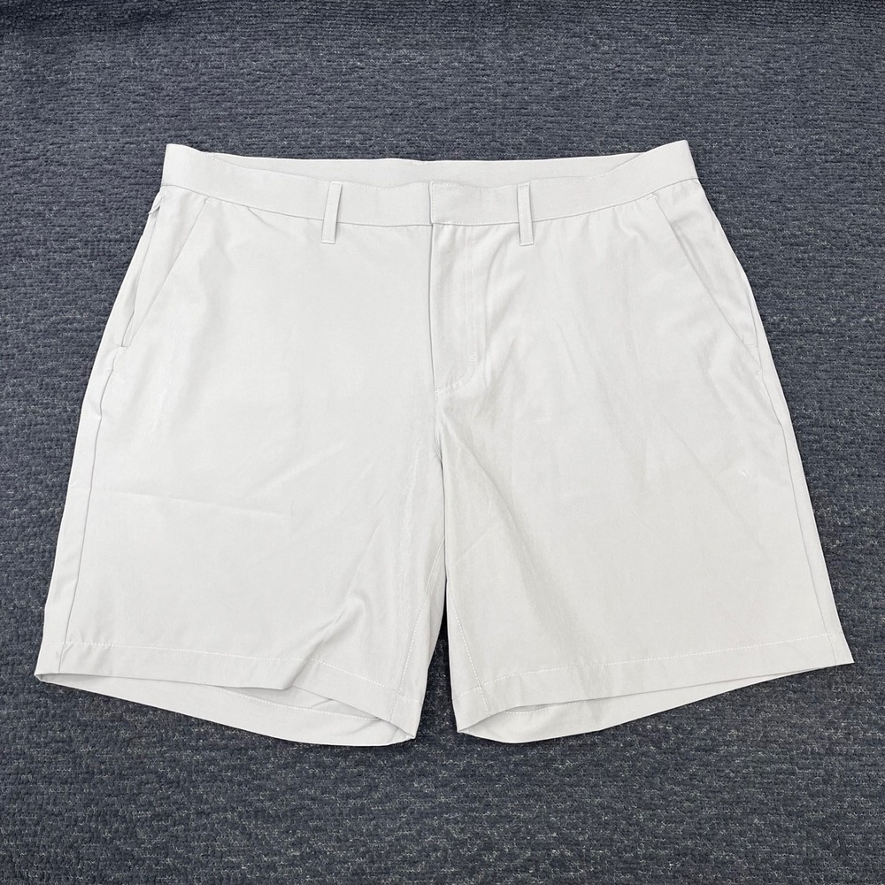 Fabletics The Only Short Mens XL Light‎ Grey 4-Way Stretch Water Resistant New